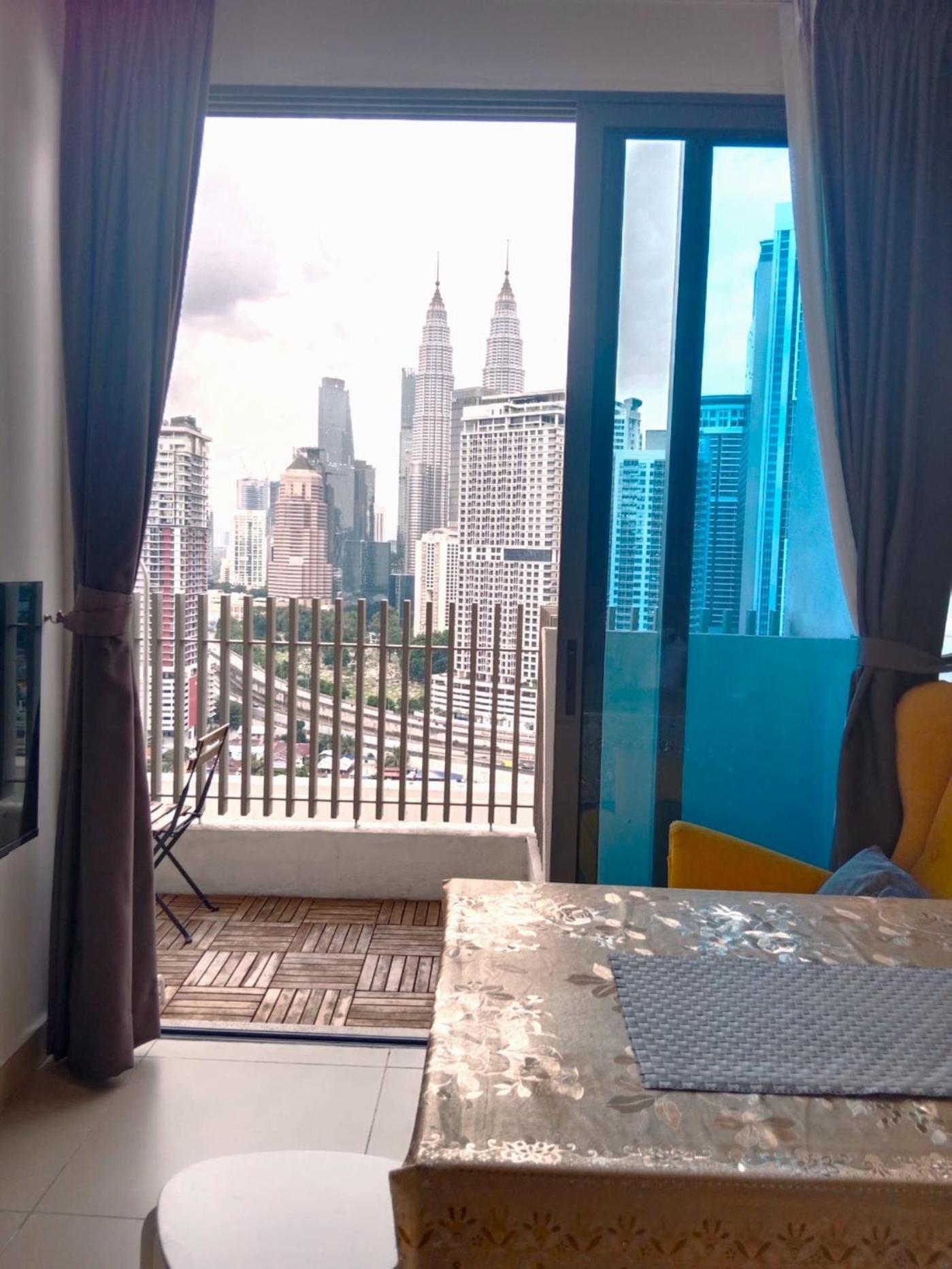 The Colony Klcc View By Nzv Apartment Kuala Lumpur Bagian luar foto
